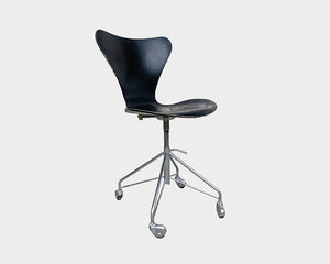 Adjustable Swivel Chair 3117 by Arne Jacobsen for Fritz Hansen, 1960s