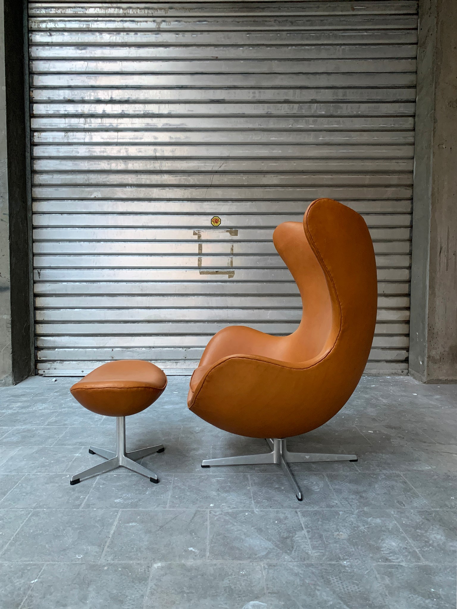 Early Egg Chair and Ottoman by Arne Jacobsen for Fritz Hansen, 1960s