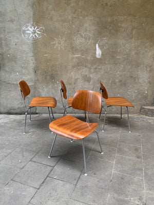 Set of 4 DCM Dining Chairs Walnut by Charles & Ray Eames, Herman Miller, 1950s