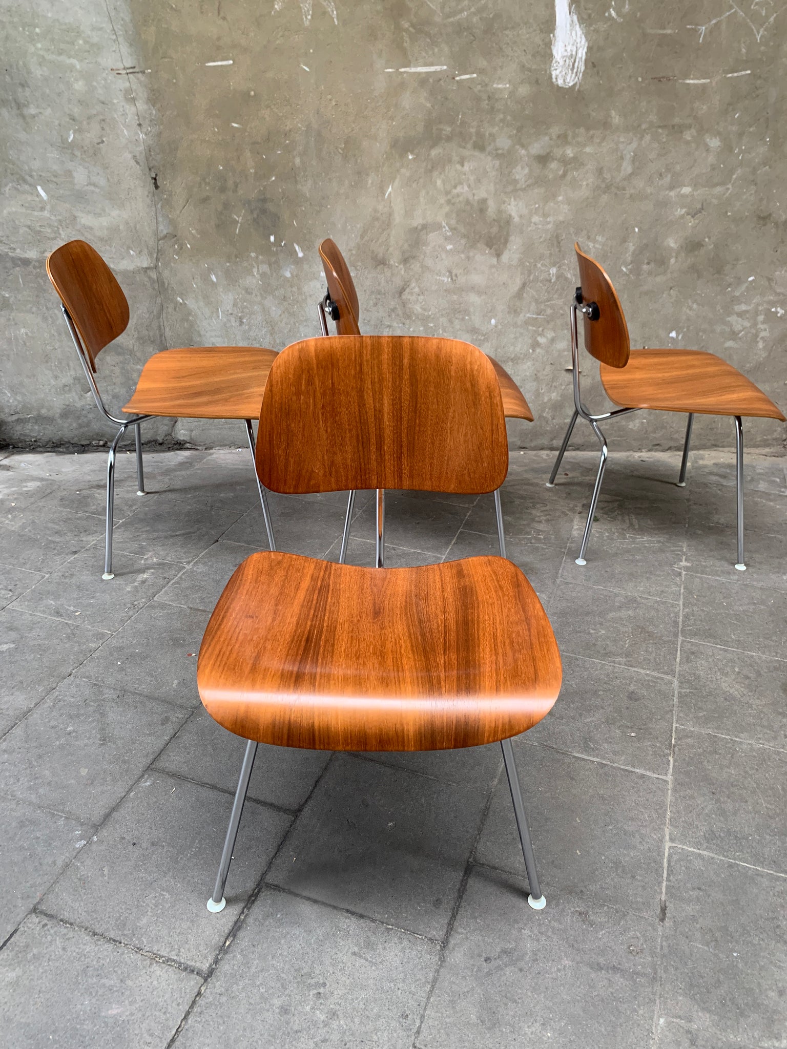 Set of 4 DCM Dining Chairs Walnut by Charles & Ray Eames, Herman Miller, 1950s