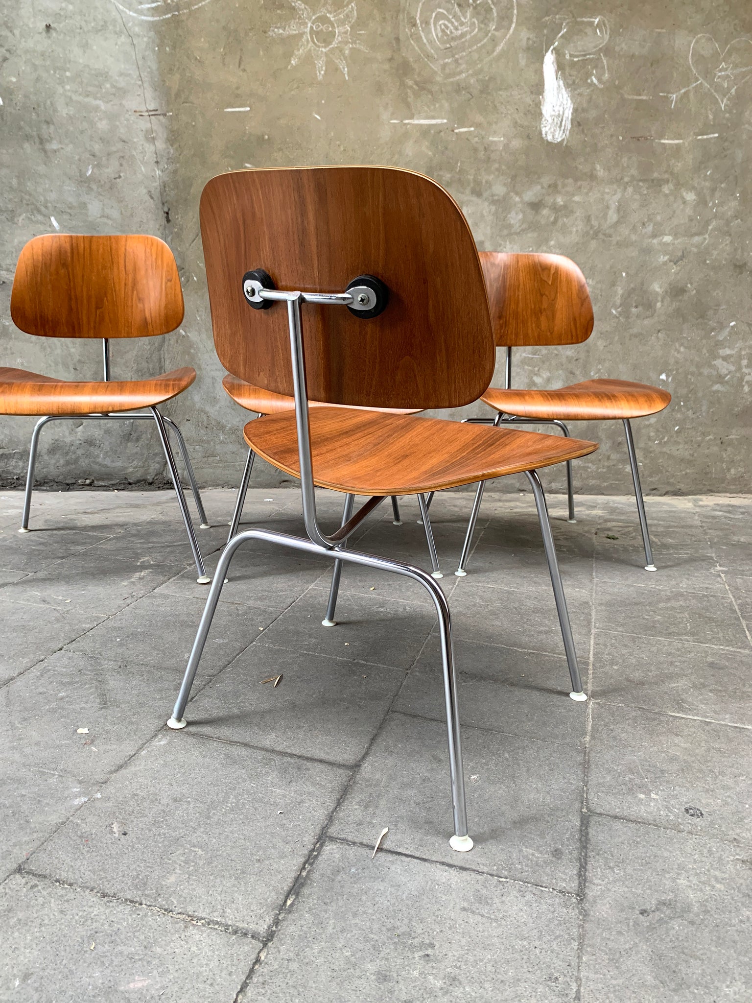 Set of 4 DCM Dining Chairs Walnut by Charles & Ray Eames, Herman Miller, 1950s