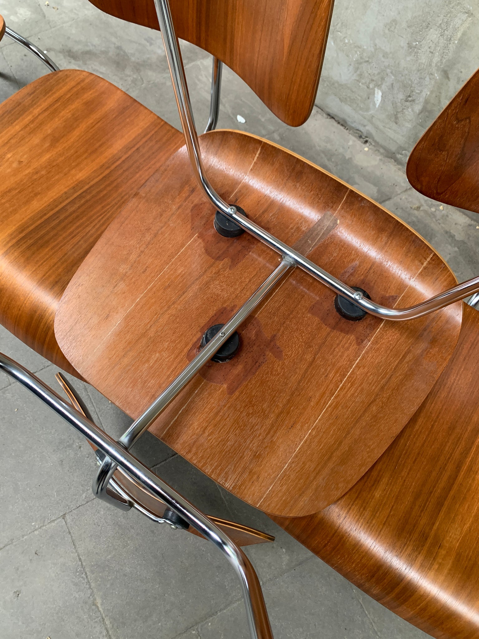 Set of 4 DCM Dining Chairs Walnut by Charles & Ray Eames, Herman Miller, 1950s