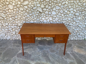 Free-Standing Scandinavian Teak Desk, Denmark, 1960s