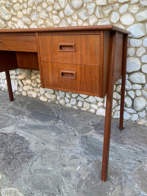 Free-Standing Scandinavian Teak Desk, Denmark, 1960s