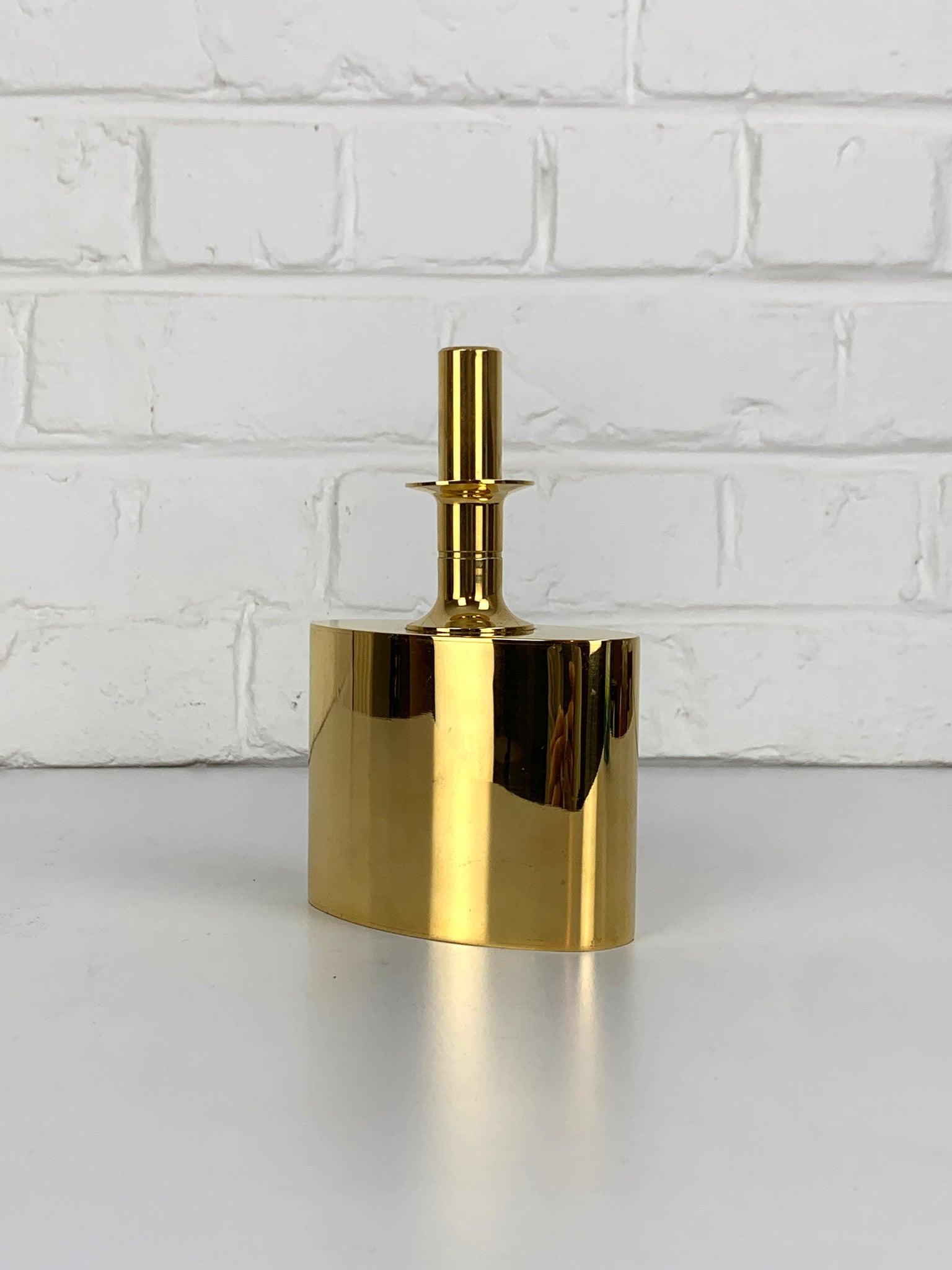 Decanter / Flask in 23 carat gold plated brass Pierre Forssell for Skultuna, 1960s