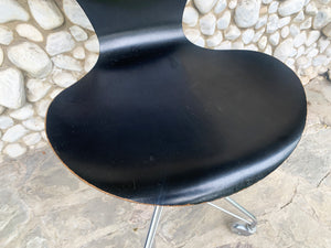 Adjustable Swivel Chair 3117 by Arne Jacobsen for Fritz Hansen, 1960s