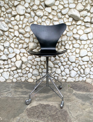 Adjustable Swivel Chair 3117 by Arne Jacobsen for Fritz Hansen, 1960s