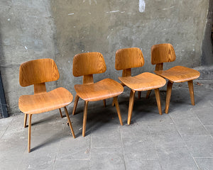 DCW Chairs by Charles & Ray Eames for Evans / Herman Miller Ash, 1940s, Set of 4