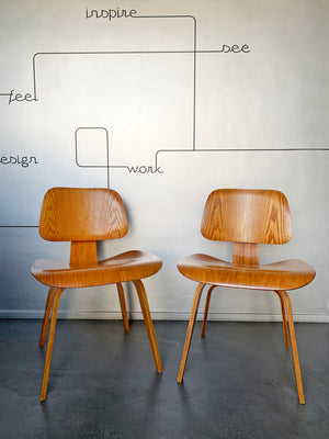 DCW Chairs by Charles & Ray Eames for Evans / Herman Miller Ash, 1940s, Set of 2