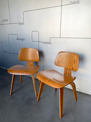 DCW Chairs by Charles & Ray Eames for Evans / Herman Miller Ash, 1940s, Set of 2