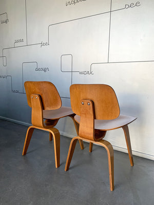 DCW Chairs by Charles & Ray Eames for Evans / Herman Miller Ash, 1940s, Set of 2