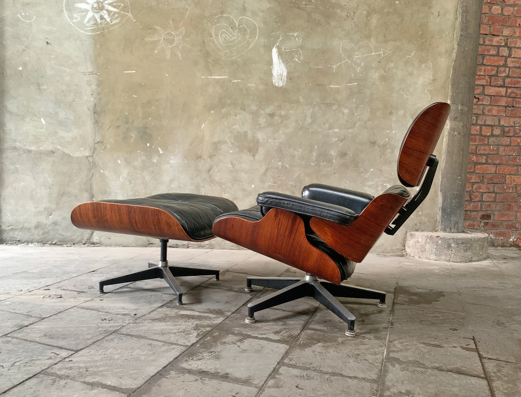 Herman Miller Lounge chair 670 & ottoman 671 Charles & Ray Eames 1960s