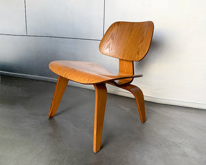 LCW Lounge Chair Wood Ash, Charles & Ray Eames Evans / Herman Miller 1948-49