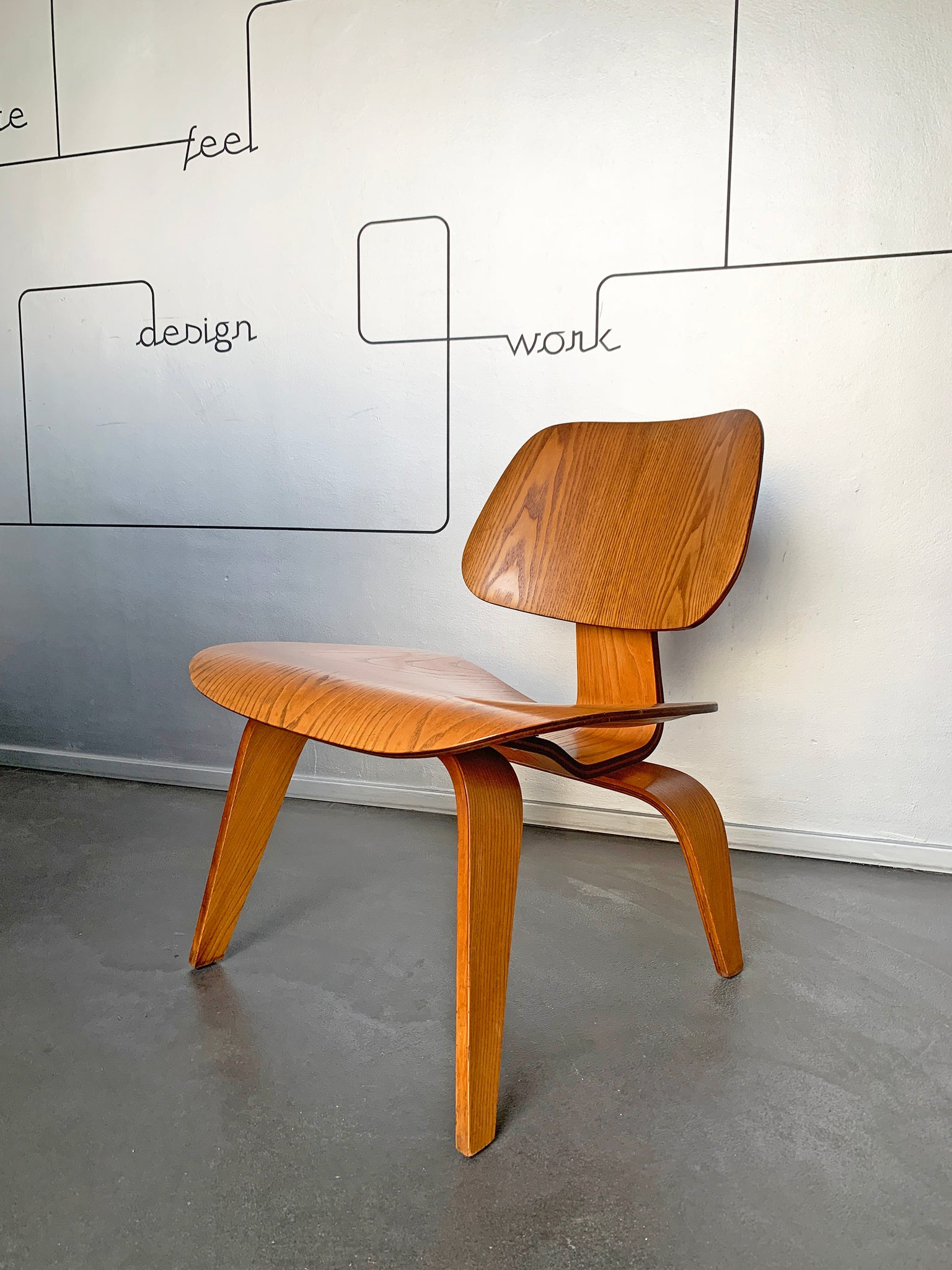 LCW Lounge Chair Wood Ash, Charles & Ray Eames Evans / Herman Miller 1948-49