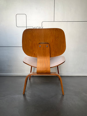 LCW Lounge Chair Wood Ash, Charles & Ray Eames Evans / Herman Miller 1948-49