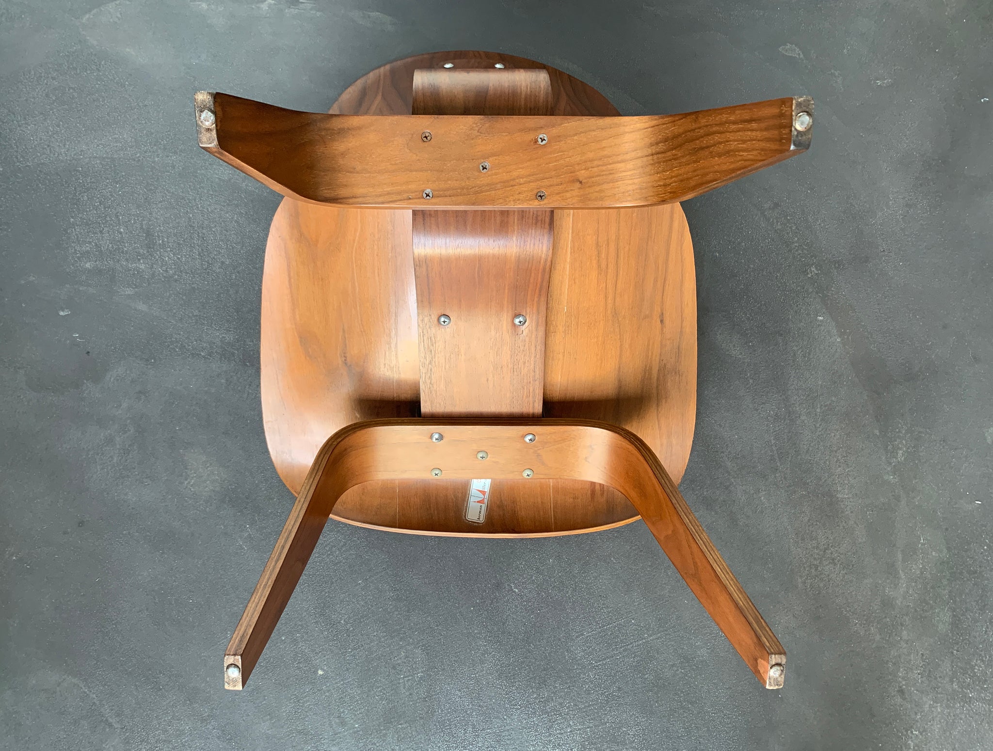 LCW Lounge Chair Wood Walnut, Charles & Ray Eames Evans / Herman Miller 1948-49