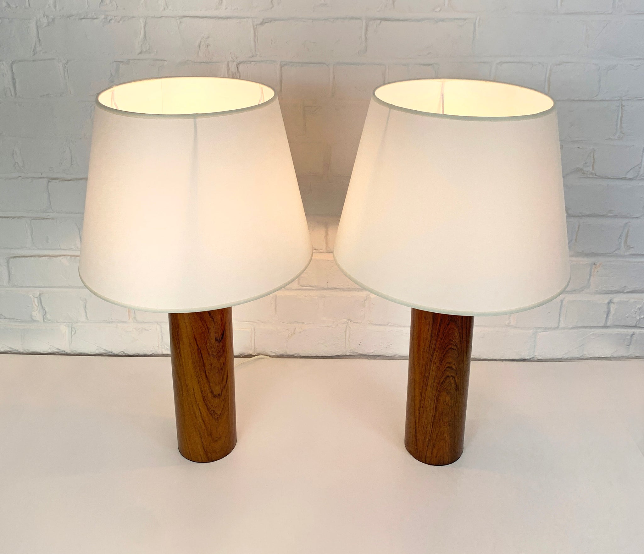 Pair large cylindric rosewood Table Lamps by Uno & Östen Kristiansson, Luxus, Sweden