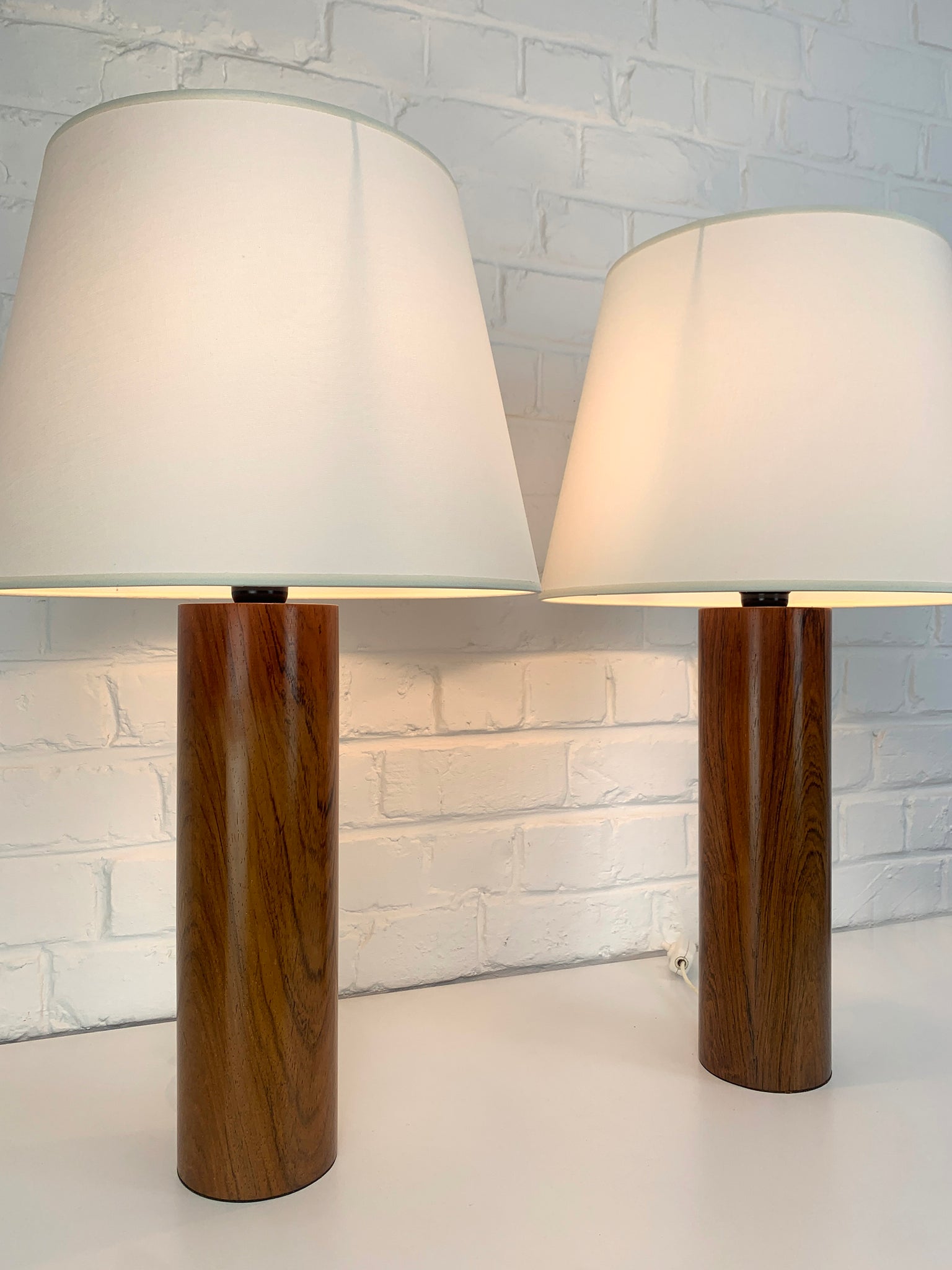 Pair large cylindric rosewood Table Lamps by Uno & Östen Kristiansson, Luxus, Sweden