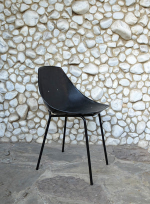 Black coquillage chair by Pierre Guariche for Meurop 1960s