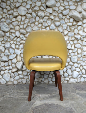 Mid-Century 71 Executive Chair with Wooden Legs by Eero Saarinen for Knoll Inc. / Knoll International