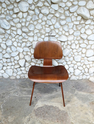 Walnut DCW Chair by Charles & Ray Eames for Herman Miller, 1952