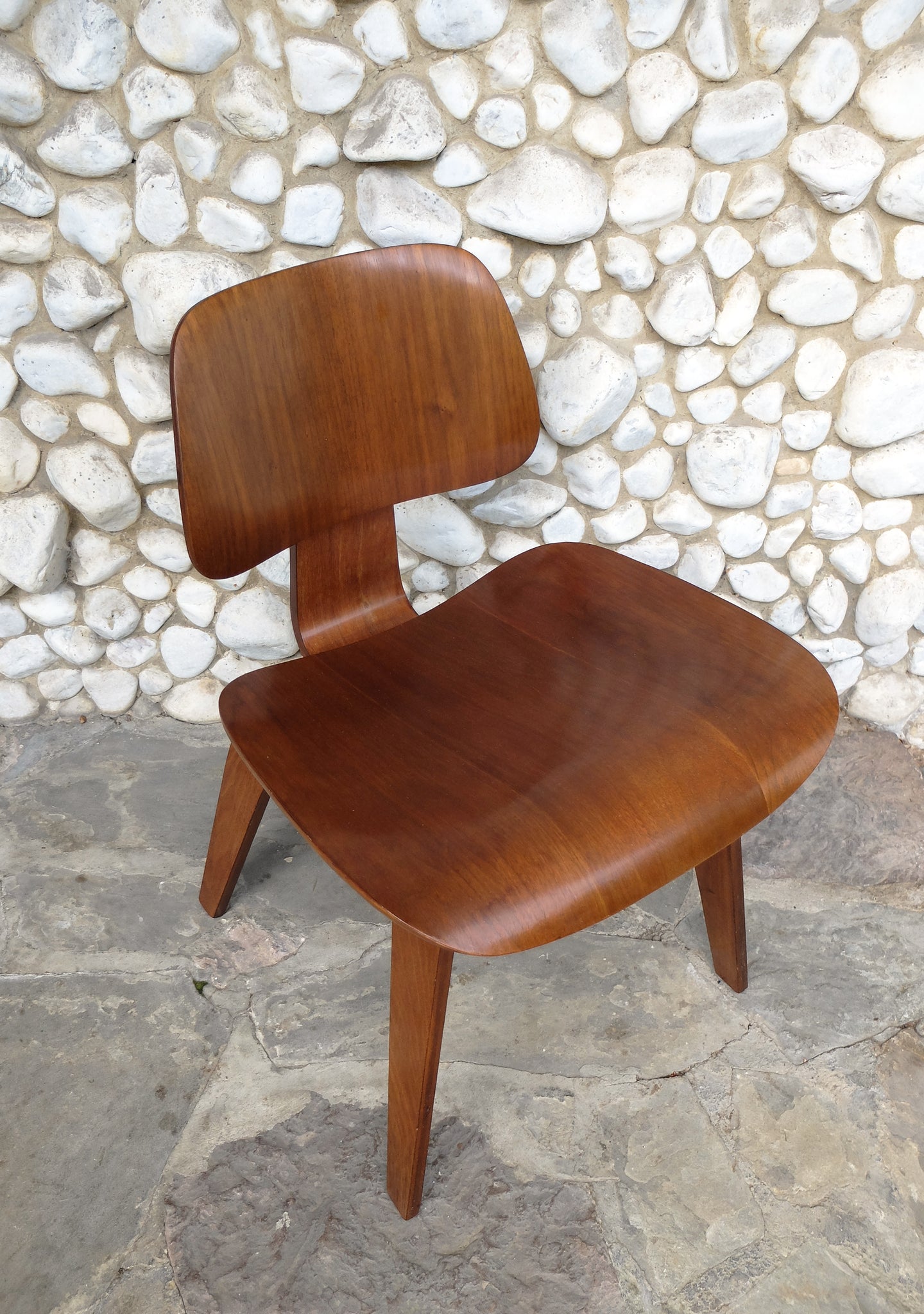 Walnut DCW Chair by Charles & Ray Eames for Herman Miller, 1952