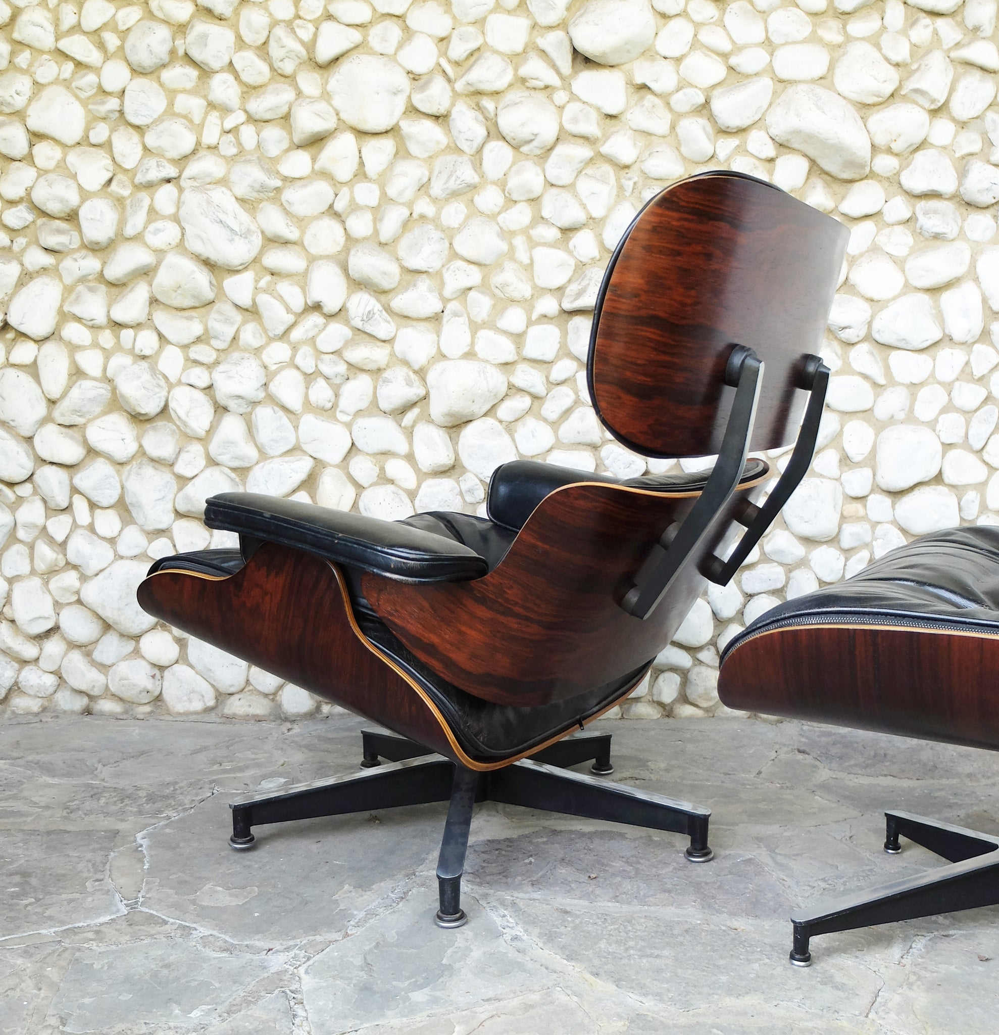 Lounge Chair Herman Miller 670 & Ottoman 671 by Charles&Ray Eames