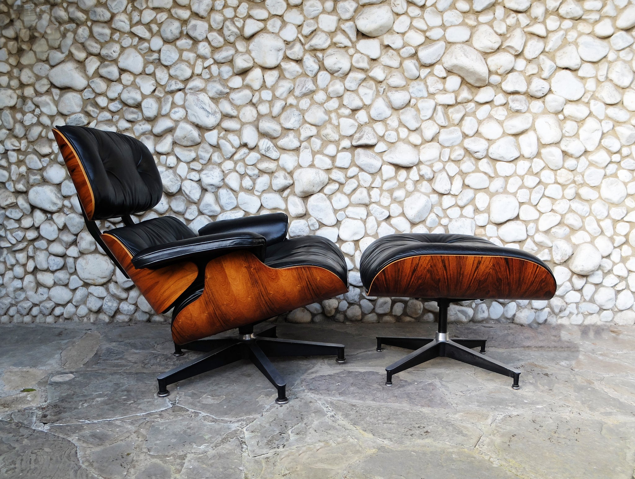 Herman Miller Lounge chair 670 & ottoman 671 designed by Charles& 