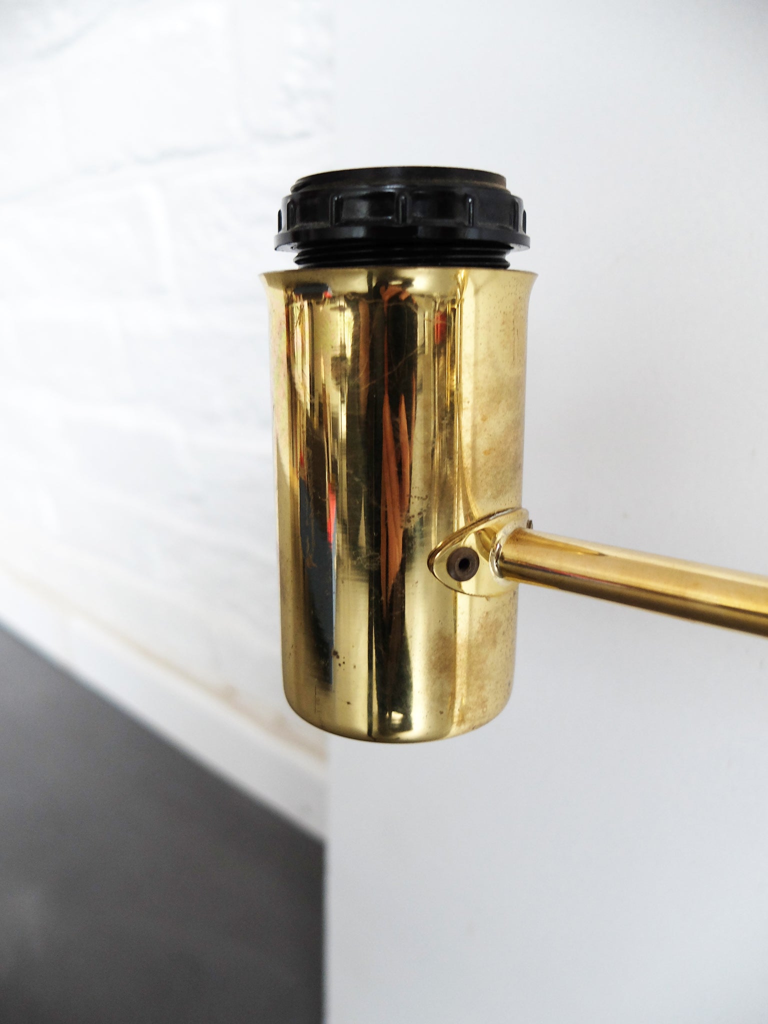 Pair of Scandinavian V-393 Wall-Lights in brass by Hans-Agne Jakobsson, Markaryd, Sweden