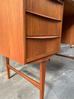 Scandinavian Free-Standing Teak Desk by A. Knudsen Mobelsnedkeri, Denmark, 1960s