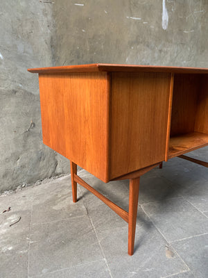 Scandinavian Free-Standing Teak Desk by A. Knudsen Mobelsnedkeri, Denmark, 1960s