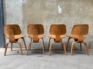 DCW Chairs by Charles & Ray Eames for Evans / Herman Miller Ash, 1940s, Set of 4