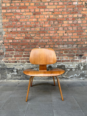 LCW Lounge Chair in Oak by Charles & Ray Eames for Herman Miller, 1953