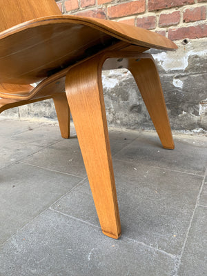 LCW Lounge Chair in Oak by Charles & Ray Eames for Herman Miller, 1953