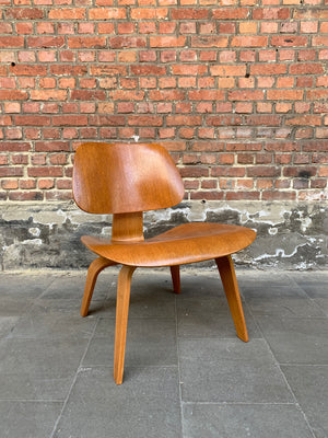 LCW Lounge Chair in Ash by Charles & Ray Eames for Herman Miller, 1950s